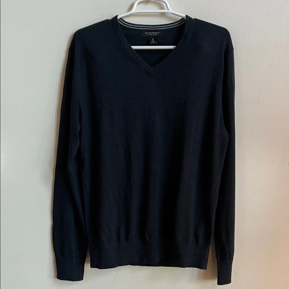 Banana Republic silk cashmere blend men’s dark blue V-Neck Sweater
